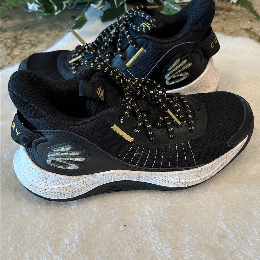 Under Armour basketball Curry shoes